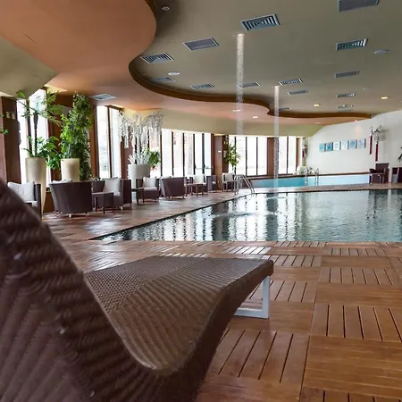 Hotel Principi Di Piemonte 4*