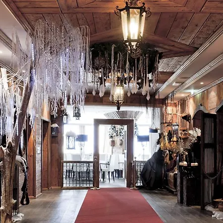 Principi Di Piemonte Hotel