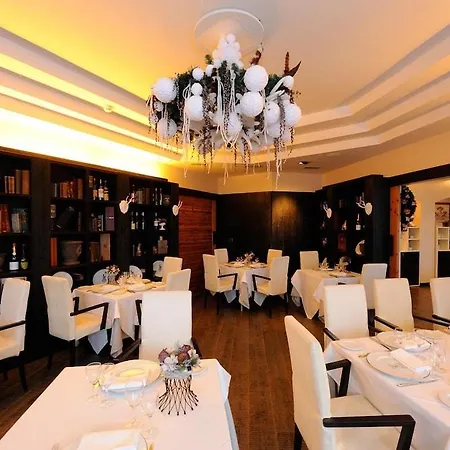 Principi Di Piemonte Hotel 4*