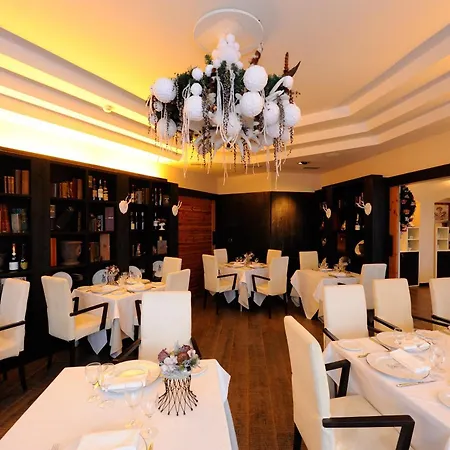 Principi Di Piemonte Ξενοδοχείο 4*