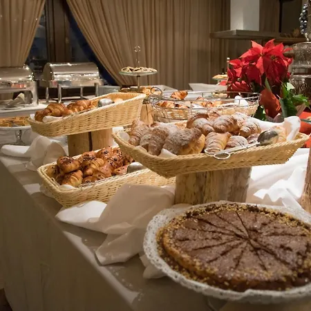 Principi Di Piemonte Hotel 4*