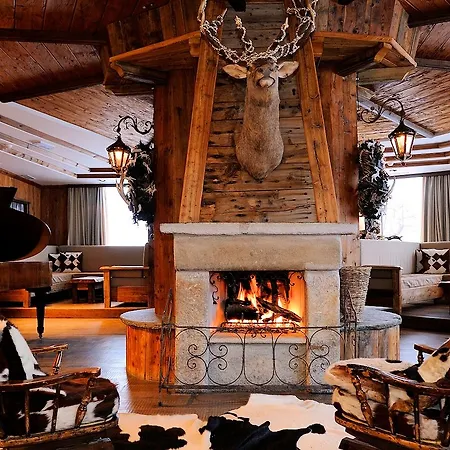 Principi Di Piemonte Hotel